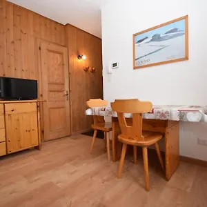 Nest , Livigno Italia